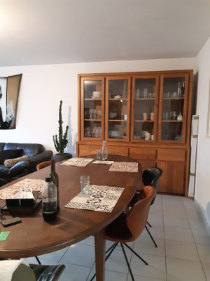 #Avant Table ovale à rallonges en bois exotique