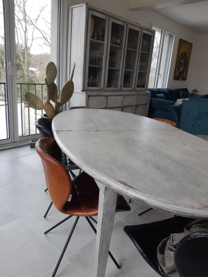#Après Table ovale Style Récup Réalisation Déco & Corinnerie(s)