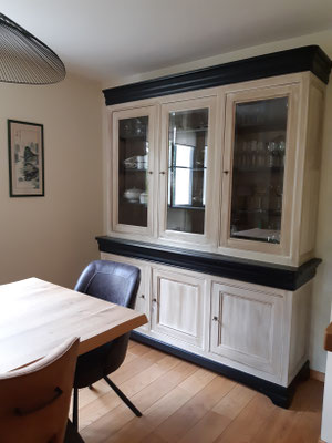 Rénovation Déco & Corinnerie(s) | #Après Buffet style Louis Philippe 2 corps Réalisation Mme P. en stage 4 Temps