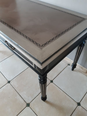 #Après #Secrétaire Ministre Réalisation Déco & Corinnerie(s) plateau béton ciré pour M&Mme D.