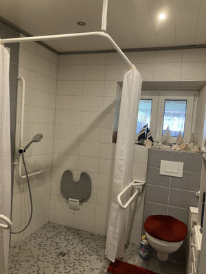 Dusche, Whg.4, Vorderhaus