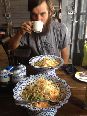 Mjam, mjam Pad Thai... das Beste im ganzen Urlaub