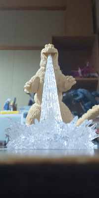 Heat ray effect and firing effect of clear resin seen from the front
