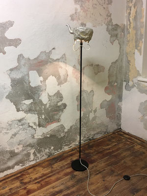 Teekessel, Lampe, Lichtobjekt Wolfgang Wallner, Licht