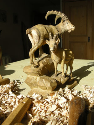 Steinbockskulptur