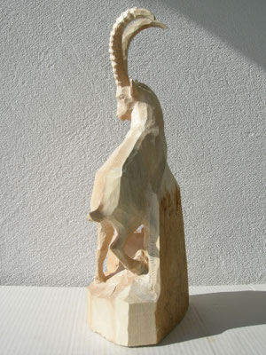 Steibock Schnitzerei