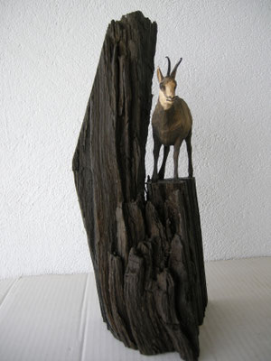 Gämse Holzschnitzkunst