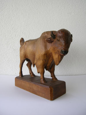 Bison handgeschnitzt