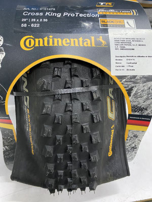 -$LLANTA CONTINENTAL CROSS KING PROTECT TL 29 X 2.3 NEGRA PLEGABLE $1,750 MXN NP419712