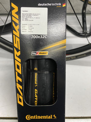 -$llanta continental gatorskin 700x32C negro plegable $1,650 MXN NP416838