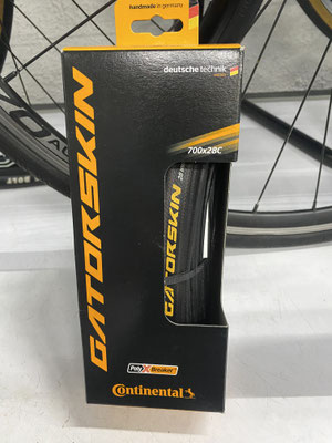 -@LLANTA CONTINENTAL 700/28C Gatorskin NEGRO PLEGABLE $1.760 MXN NP456356