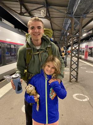 Matteos Ankunft in Nantes - nach der Pyrenäenwanderung :-)