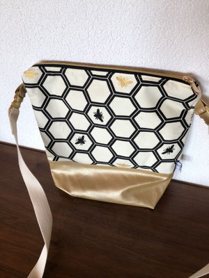 Bienen gross verkauft