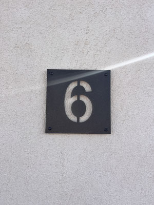Numéro maison 6