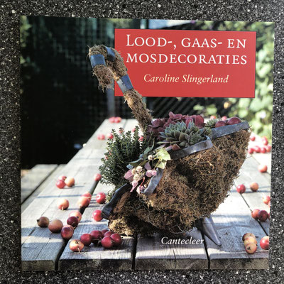 €3,00 incl. BTW/TVA/VAT, excl. transport costs 