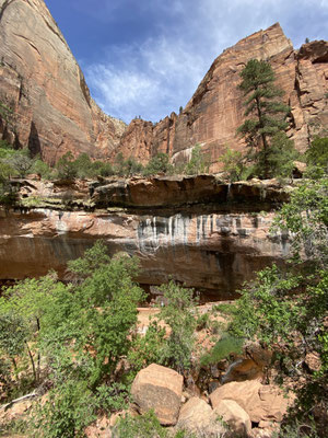 Der speist den Lower Emerald Pool 