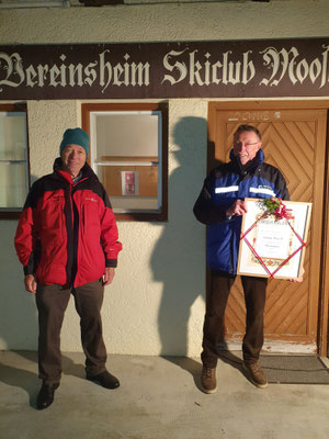 Georg Hodolitsch mit dem "Rekord"-Kassier Schorsch Häsch: 44 jahre im Dienste des Vereins!