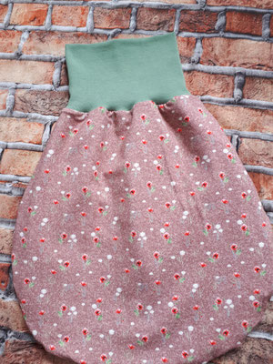 Sommerpucksack "Flowers", doppelt gearbeitet also zum Wenden, innen wie unter 23038, Preis 29,00 €      Bestell-Nr. 23039