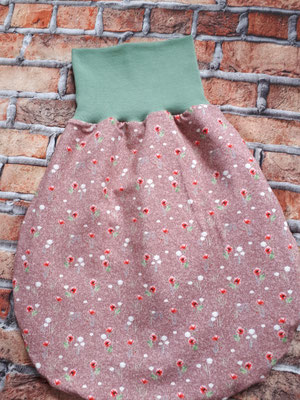 Sommerpucksack "Flowers", doppelt gearbeitet also zum Wenden, innen wie unter 23038, Preis 29,00 €      Bestell-Nr. 23039