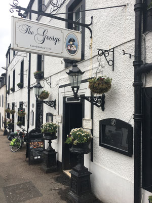 Inveraray: »»The George«
