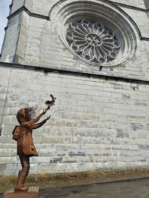 Die Stiftskirche in Huy