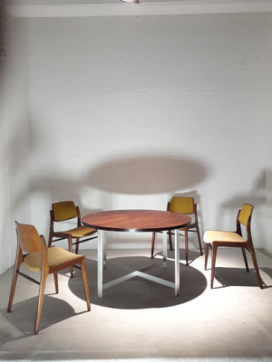 Jørgen Høj  Rosewood Dining Table "Model 54" for Niels Vitsøe, Denmark, 1960s