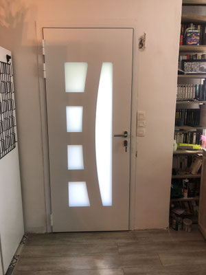 Portes: PVC & mixte 2022 sur mesure  en rénovation de chez Altiva Pro Menuisier Bandol 83150