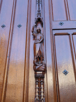 191205 Maastricht - Sint-Servaasbasiliek - Deur Noordportaal - Aartsengel Michael op de Draak