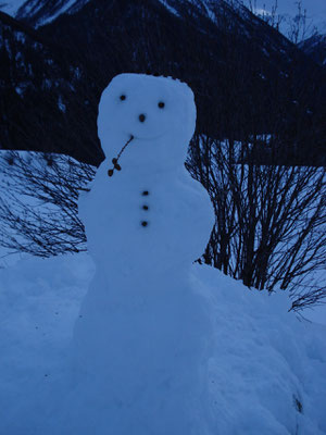 Schneemann im Winter