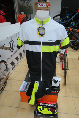 Maillot Noret zip complet ecorec 59€95 cuissard bret   59€95