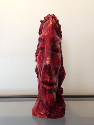caroline vallas coupé_terre cuite patinée_10cm_femme rouge_2016