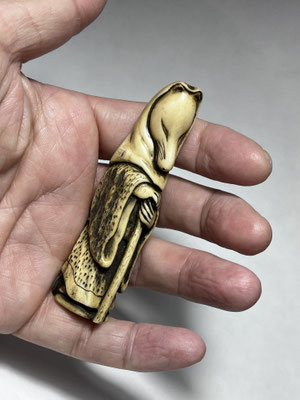 Hakuzosu Netsuke