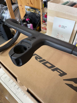 MERIDA Team SL 1pc Cockpit 入荷 - 誉自転車ホームページ MERIDA Team SL 1pc Cockpit 入荷 - 誉自転車ホームページ