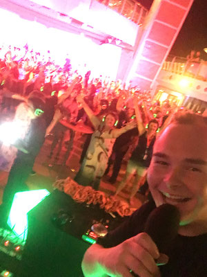 DJ Luca Heinken sorgt für Musik und Unterhaltung auf AIDA-Kreuzfahrt