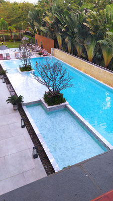 Park Nine Hotel Pool