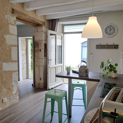 Entrée et cuisine Ruelle du Roc Gîte cosy en Touraine