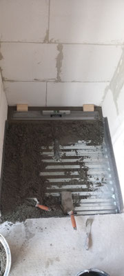 BTK Tegelzetters Venlo - badkamer te Roermond - ruwbouw betonvloer/zandcement