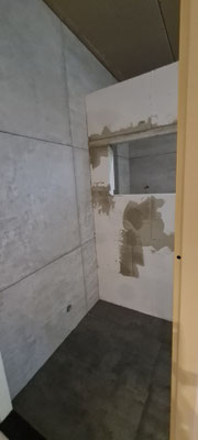 BTK Binnendijk Tegel & Kitwerk Venlo - renovatie badkamer te Roermond - nis maken inloopdouche