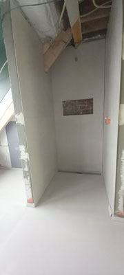 BTK Tegelzetters Venlo - badkamer te Roermond - inwassen voegen