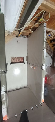 BTK Tegelzetters Venlo - badkamer te Roermond - tegelwerk wanden 1200 x 1200 mm