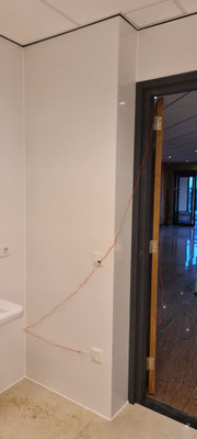 BTK Tegelzetters Venlo - realisatie invalidetoilet Viecuri te Panningen - eindresultaat na kitwerk