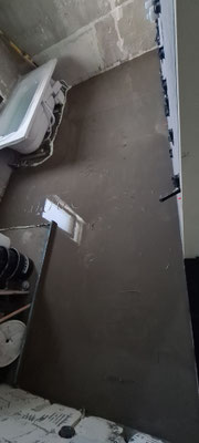 BTK Binnendijk Tegel & Kitwerk Venlo - renovatie badkamer te Roermond - elektrische vloerverwarming en egalisatiemortel aanbrengen