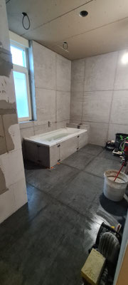 BTK Binnendijk Tegel & Kitwerk Venlo - renovatie badkamer te Roermond - vloertegels 90x90 cm