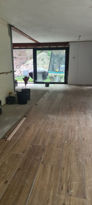 BTK Tegelzetters Venlo - tegelvloer houtlook te Venlo