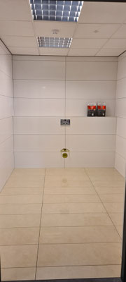 BTK Tegelzetters Venlo - realisatie invalidetoilet Viecuri te Panningen - tegelwerkzaamheden vloer