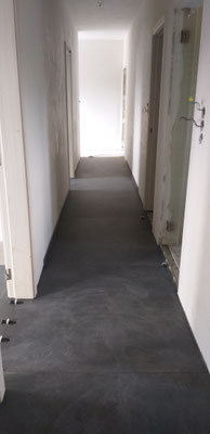 BTK Tegelzetters Venlo - tegelvloer te Maaseik - tegelwerk 120 x 120 cm vloertegels