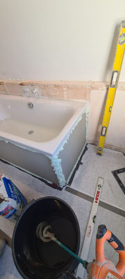 BTK Tegelzetters Venlo - gedeeltelijke renovatie van badkamer te Roermond