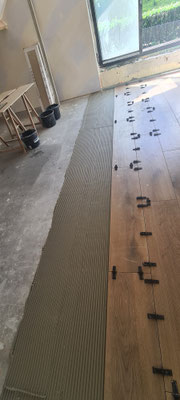 BTK Tegelzetters Venlo - tegelwerk  - houtlook tegelvloer te Venlo