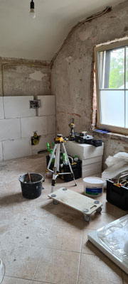 BTK Tegelzetters Venlo - start van ruwbouw / metselwerk - retro badkamer renovatie te Herten