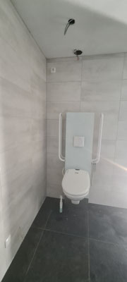 BTK Tegelzetters Venlo - kitwerk badkamer te Kessel